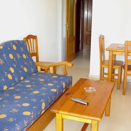 Mariscal Vii Apts Apartment